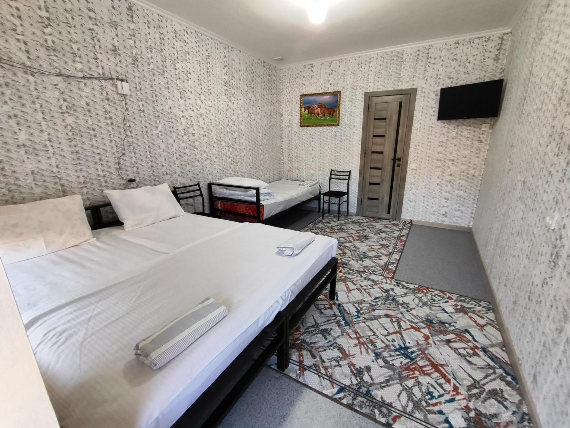 Guest House Sanat Naryn ภายนอก รูปภาพ